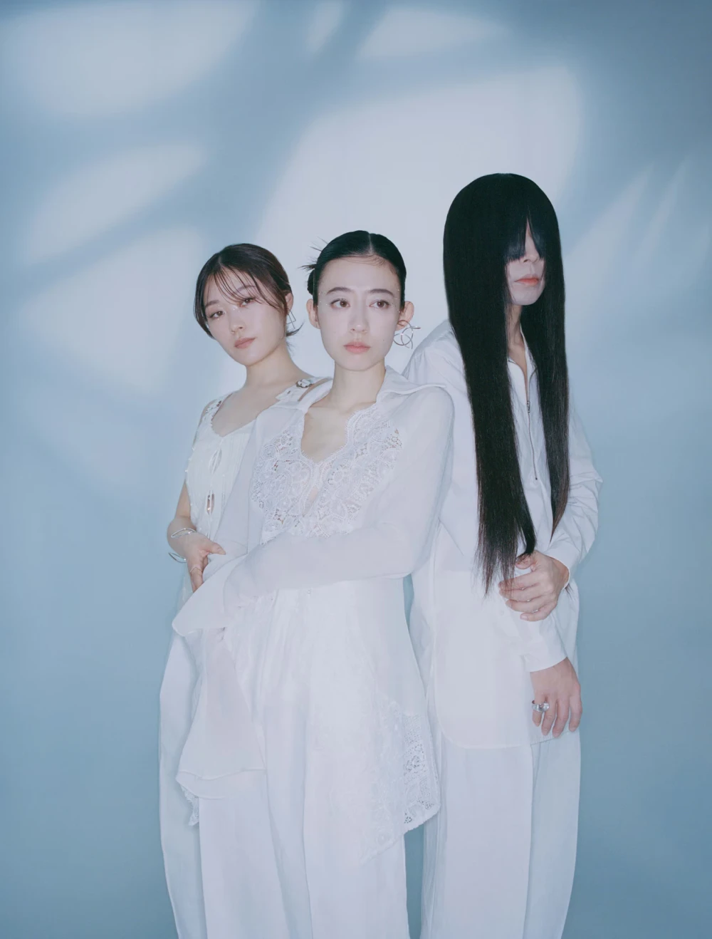 Hitsuji Bungaku Rilis Lagu Tema untuk Anime Silent Witch