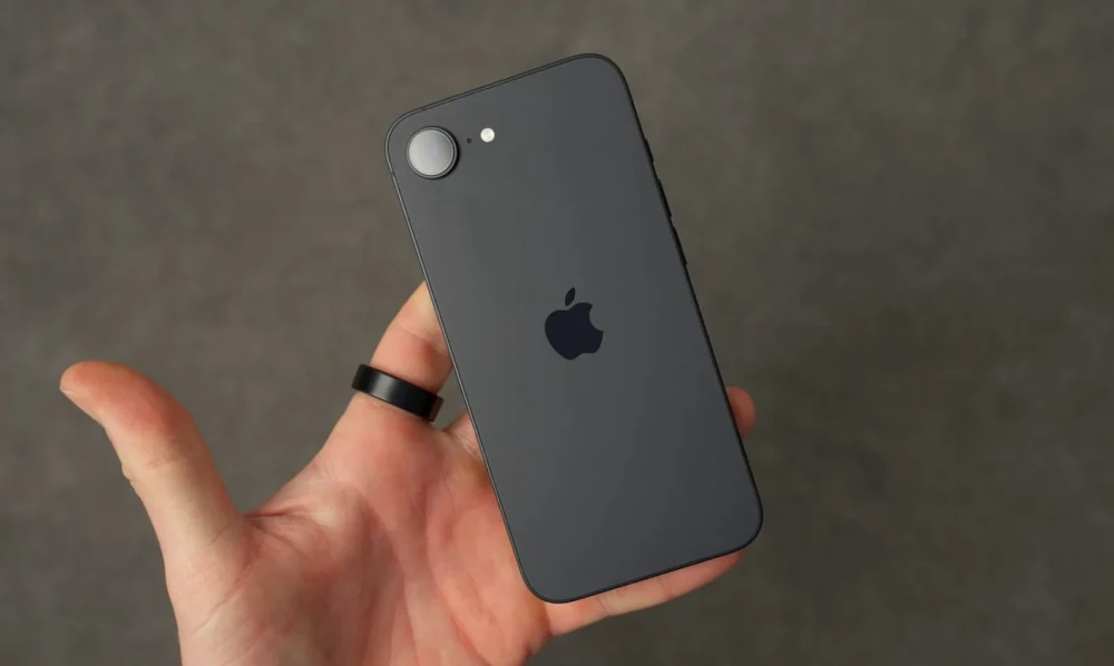 iPhone 17e