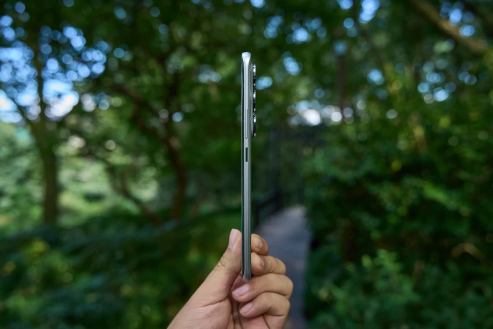 Infinix 60 Pro+ Raih Guiness World Record Sebagai Smartphone 3 Tertipis