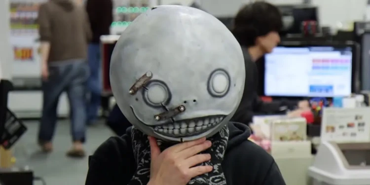 Yoko Taro Peringatkan Fans Soal Tanda Tangan Palsu di Merch Bekas