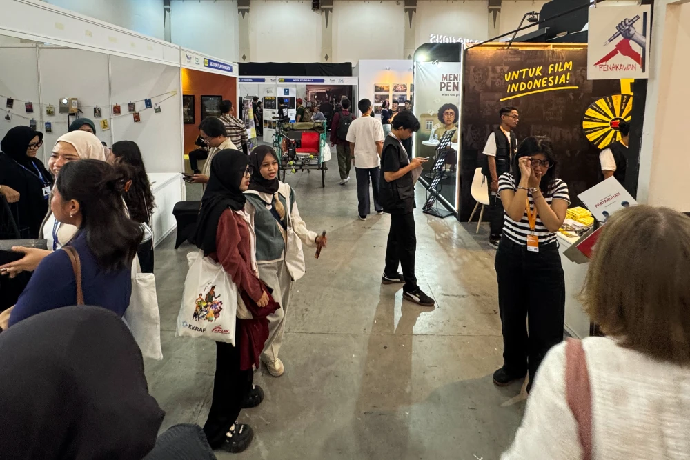 Suasana kesibukan di JAFF Market 2025