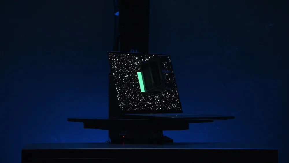 ROG Nebula Display